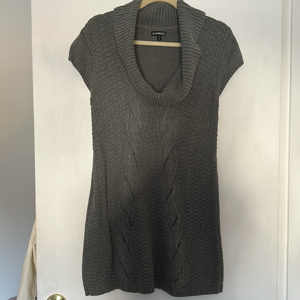 Cute short sleeve sweater dress!